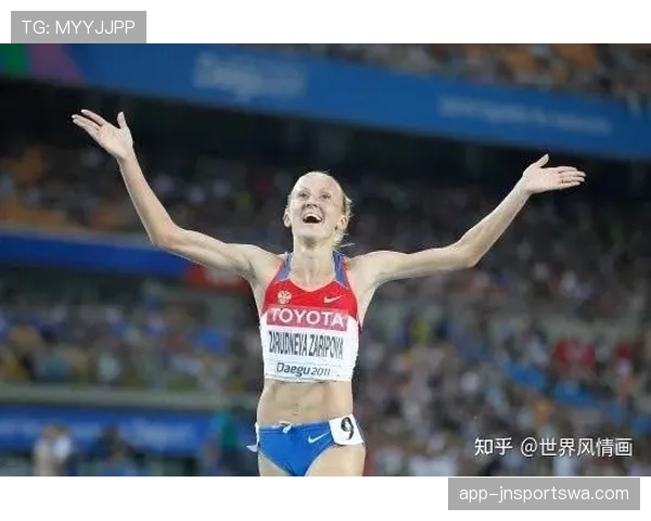 背后犯规判罚标准如何界定？这类犯规为何经常被忽视？