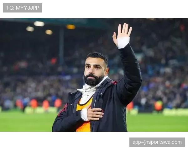 内马尔与萨拉赫在锋线推进上偏向分散驱动趋势