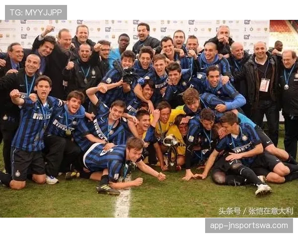 加纳乔：从青年队冠军到一线队爆点的生涯全景解析